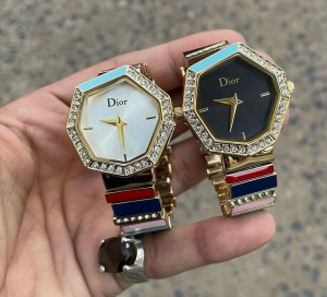 Dior Q82