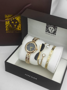 Anne Klein N543