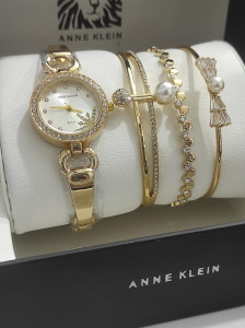 Anne Klein N479