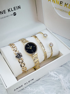 Anne Klein S867