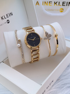 Anne Klein S914