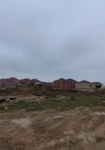 Bileceri ve Qobuda torpaq satilir