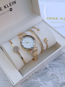 Anne Klein S858