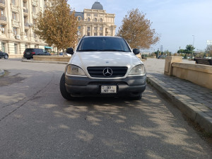 Mercedes ML320, 1999-cu il