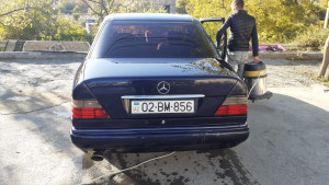 Mercedes W124