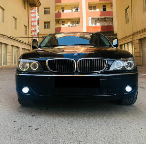 BMW 740, 2005-ci il