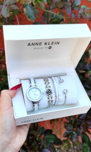 Anne Klein S118